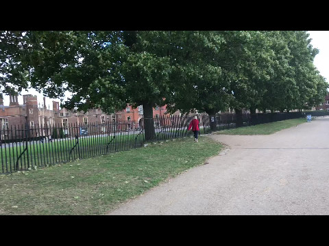 Cycling Thames path by Hampton Court Palace