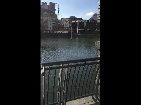 The footbridge from Canary Wharf to South Quay