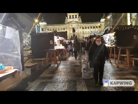 Walking through Prague Xmas Market
